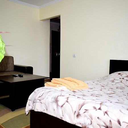 ריבנה Apartment On Krushelnitskoy 73 מראה חיצוני תמונה