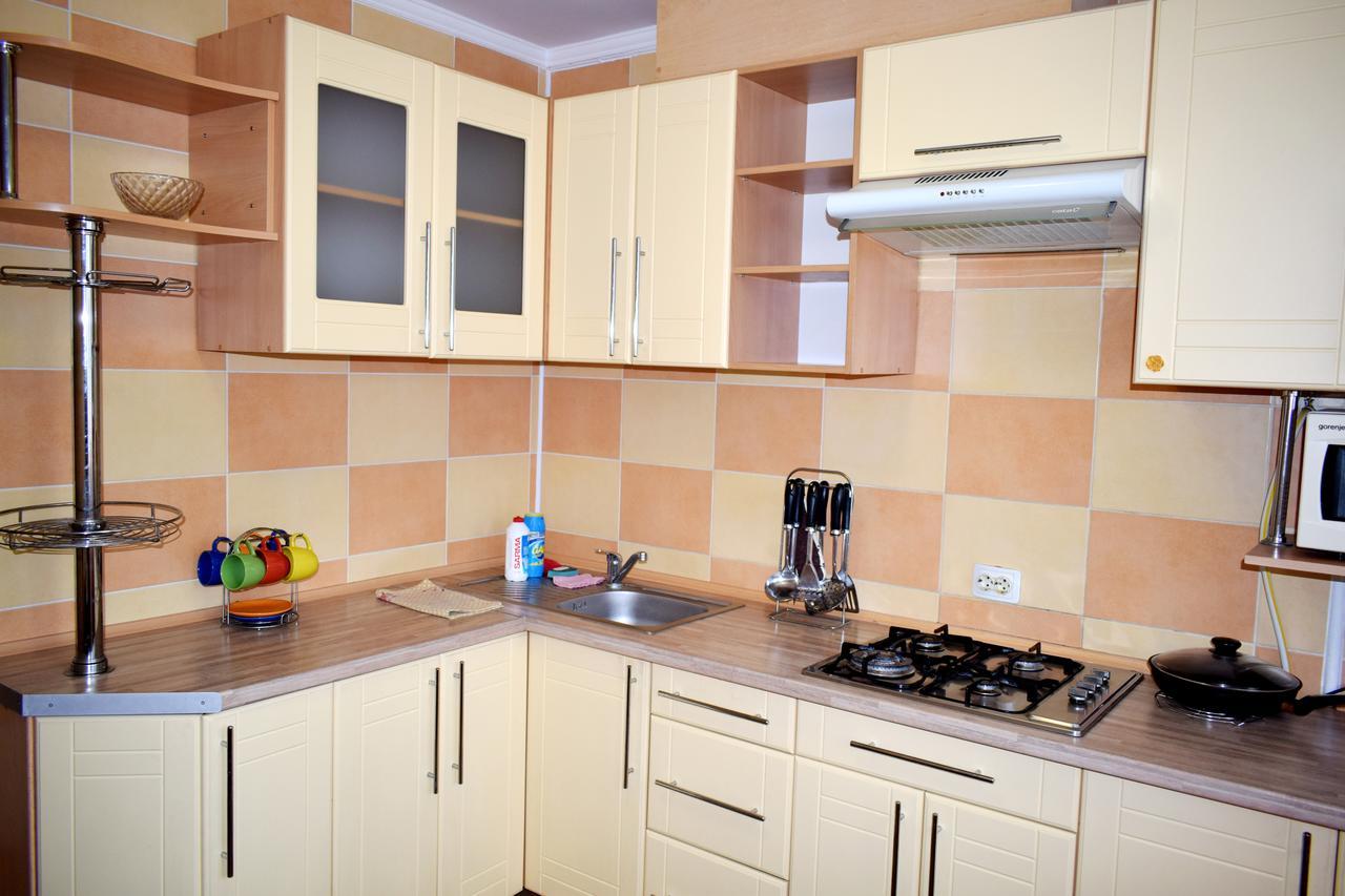 ריבנה Apartment On Krushelnitskoy 73 מראה חיצוני תמונה