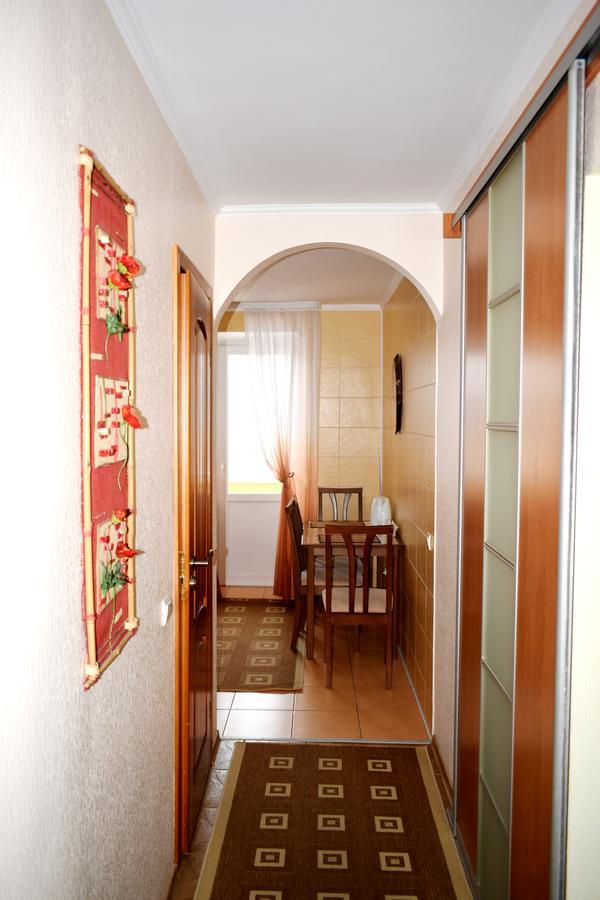 ריבנה Apartment On Krushelnitskoy 73 מראה חיצוני תמונה